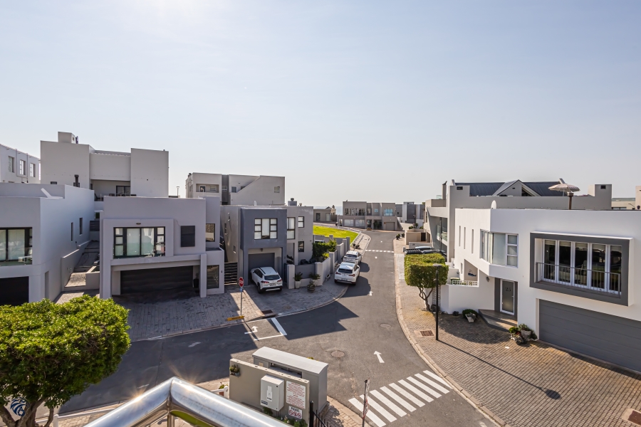 3 Bedroom Property for Sale in Waterfront Western Cape